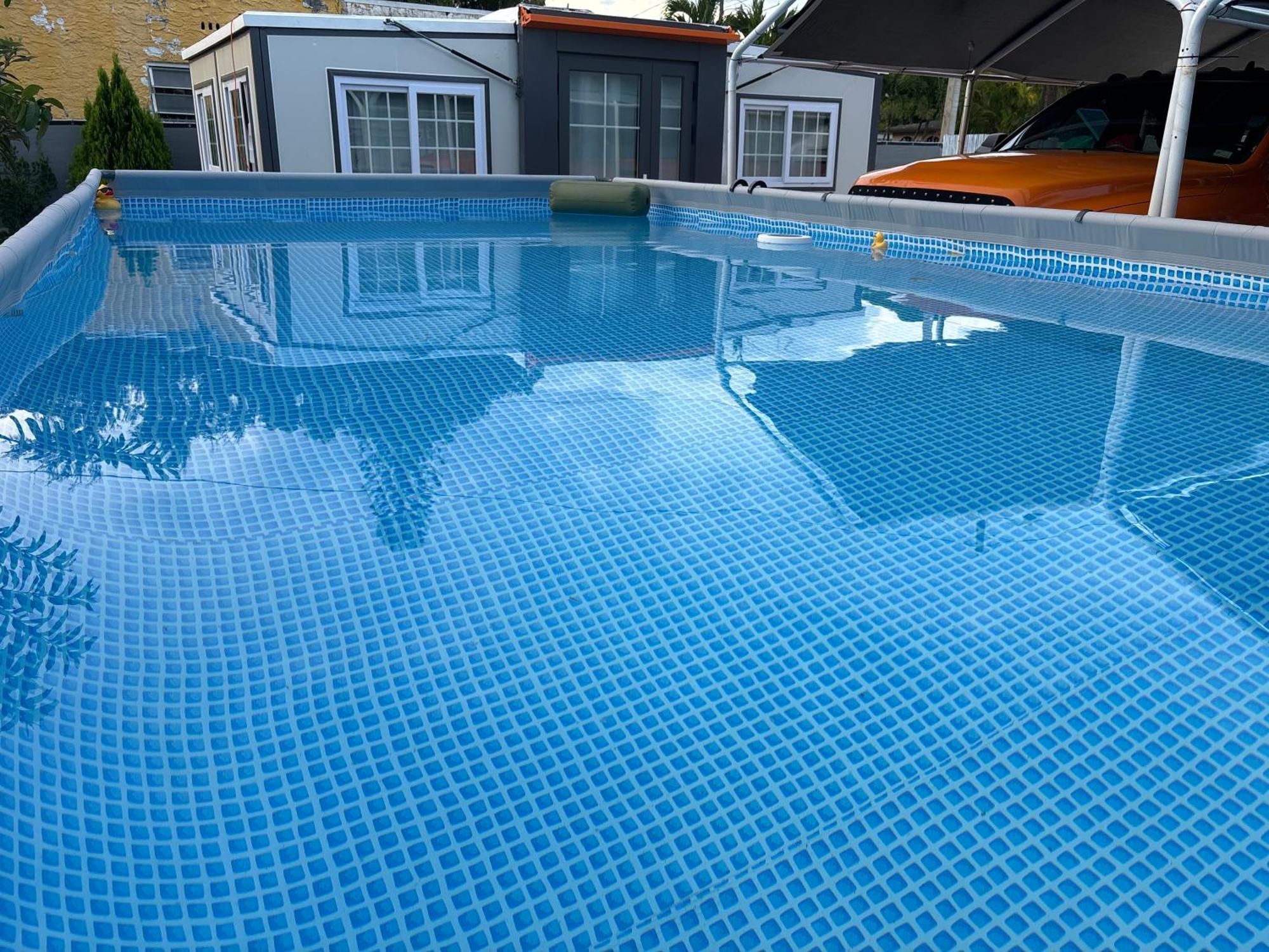 Mini House Oasis Hotel Miami Springs Buitenkant foto